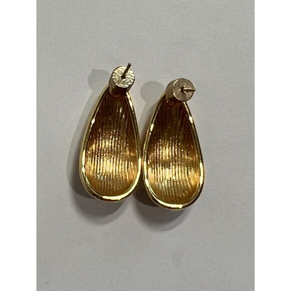 V The Label Bean Drop Earrings in Gold - Picture 2 of 2